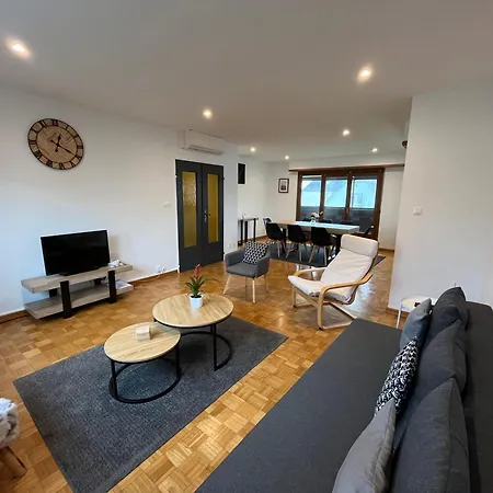 De 115m2 A 10 Min De Strasbourg & 25 Min D'europa Park ! アパート イルキルシュ＝グラファンスタデン